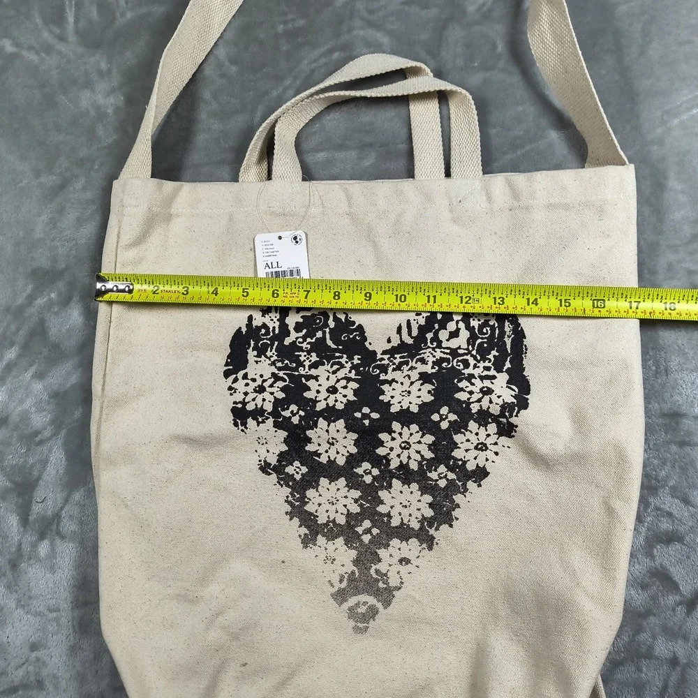 Free People Totebag Black Ivory Going Places‎ Heart Flowers Zip Shoulder Bag New